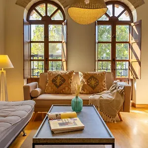 https://apt-charming-2-bedroom-at-sevilla-city-center-by-cityzen.es-andalucia.com